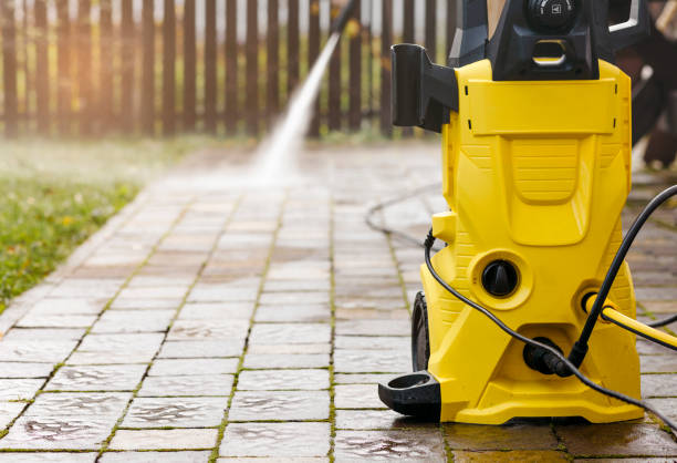 Best Driveway Pressure Washing  in Toulon, IL
